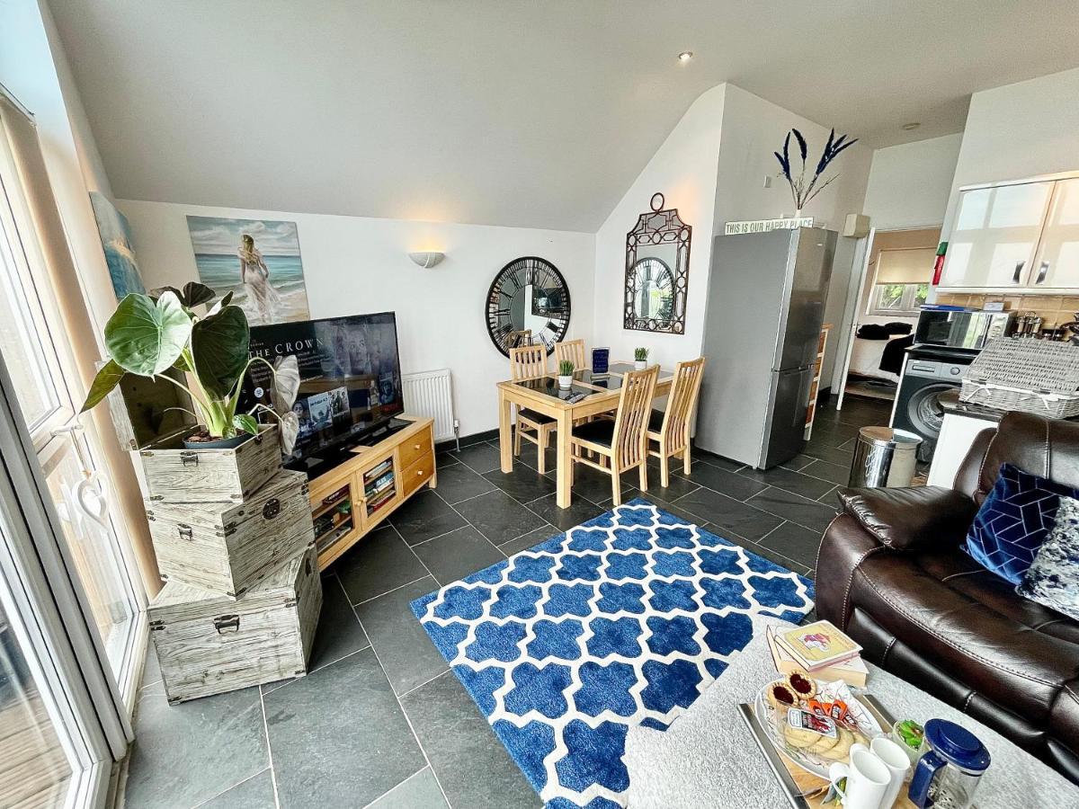 The Mermaids Watch Pendine Dog Friendly With Cymru Holidays Exterior foto
